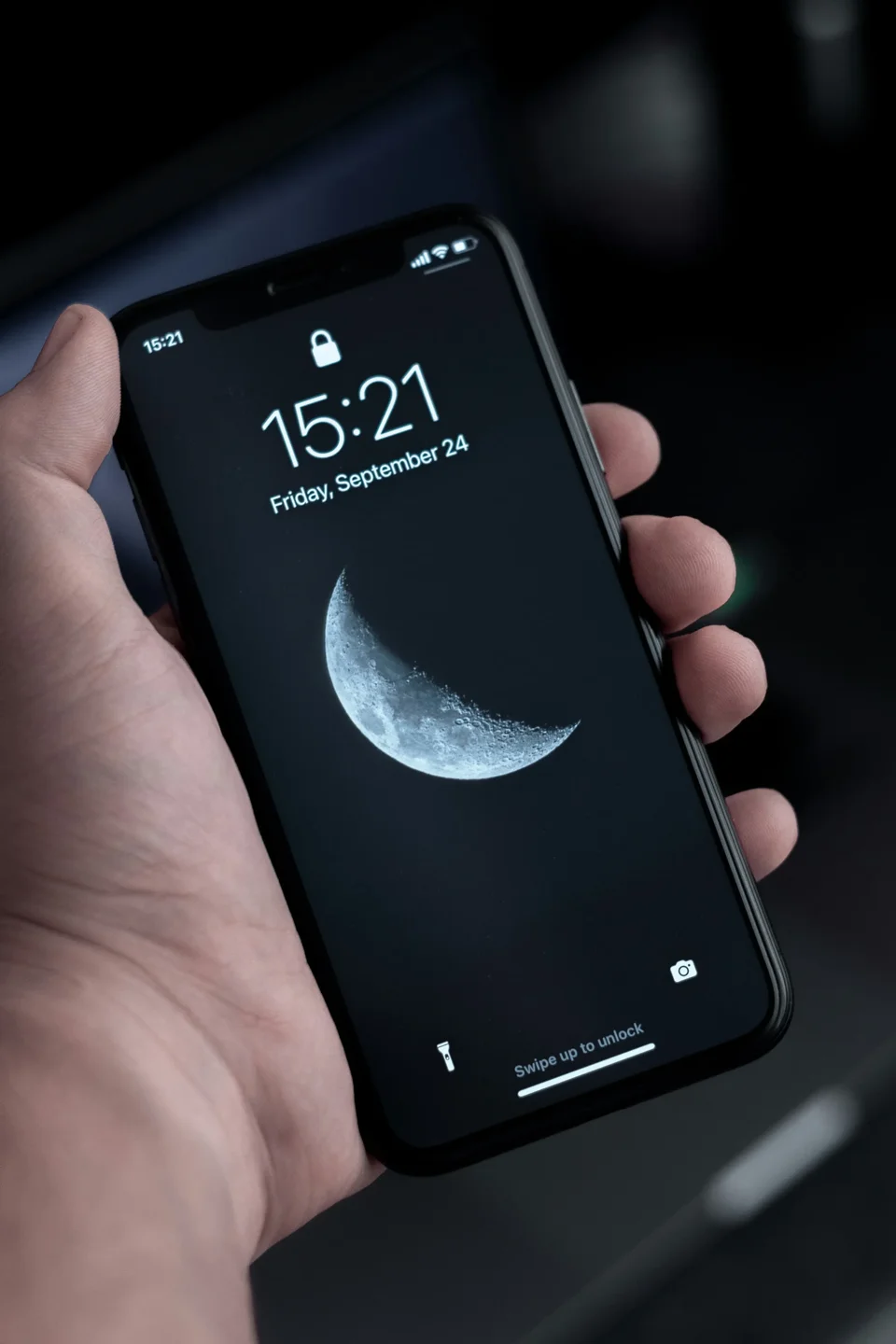How to Switch Instagram to Dark Mode